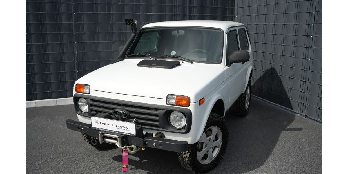 Lada Niva 101.554 km 9.799 &euro; Dormagen 41539