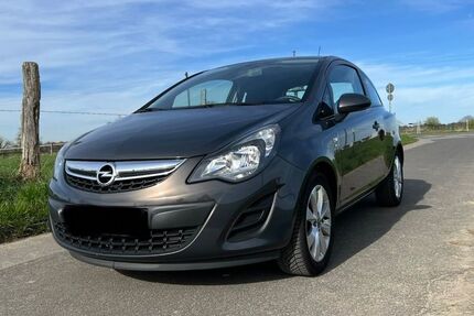 Opel Corsa 68.846 km 6.200 &euro; Solingen 42659