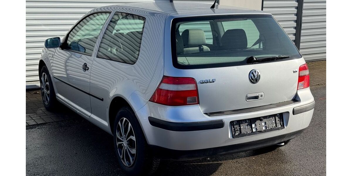 VW Golf 91.150 km 4.990 &euro; Solingen 42719