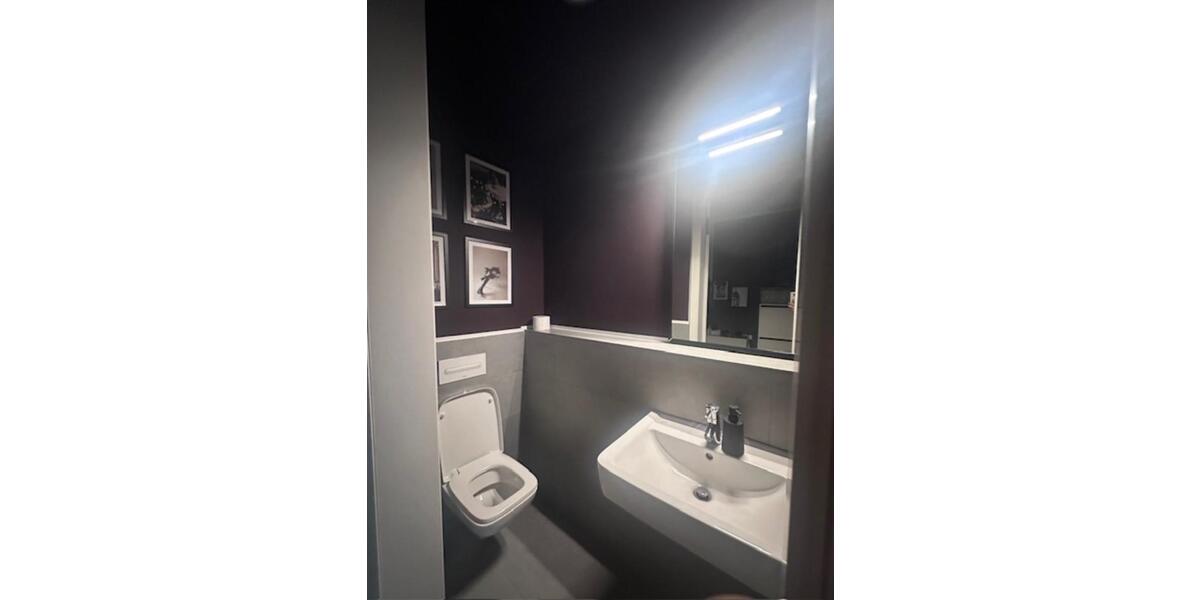 Etagenwohnung Köln Mülheim - 2 Zimmer, 64 m&sup2;, 1.350&euro; | Angebot:25872724