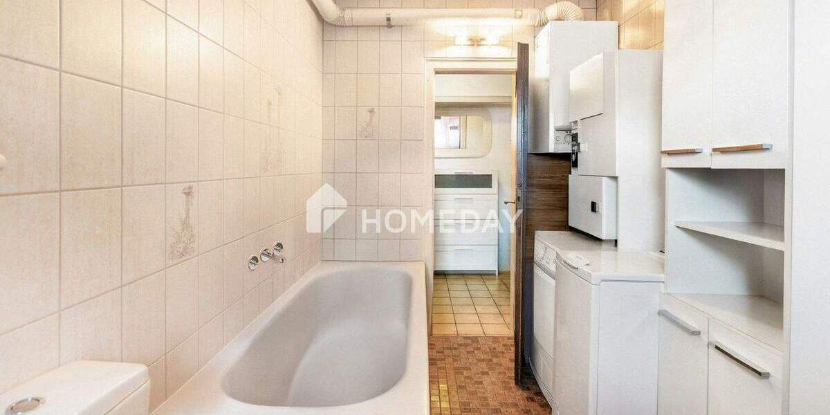 Etagenwohnung Köln Holweide - 3 Zimmer, 80 m&sup2;, 299.000&euro; | Angebot:25732680
