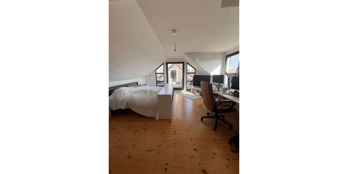 Etagenwohnung Köln Junkersdorf - 4 Zimmer, 104 m&sup2;, 1.380&euro; | Angebot:26268052