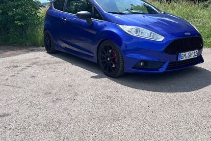 Ford Fiesta 125.000 km 12.499 &euro; Frechen 50226
