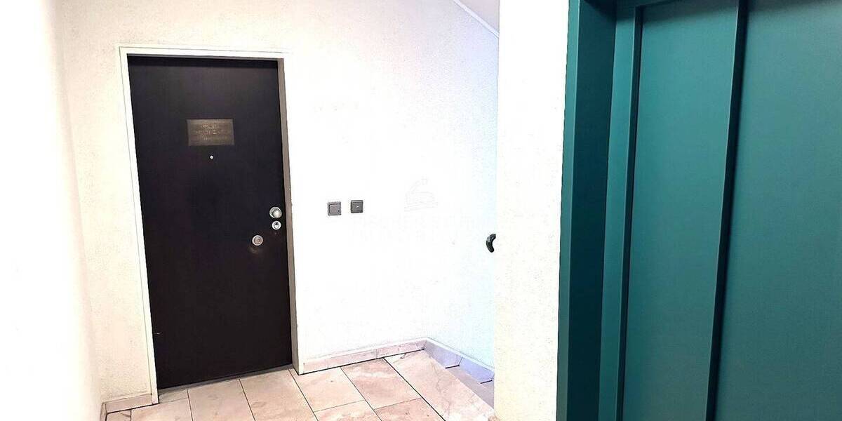 Etagenwohnung Düsseldorf Carlstadt - 3 Zimmer, 119 m&sup2;, 749.000&euro; | Angebot:26066053