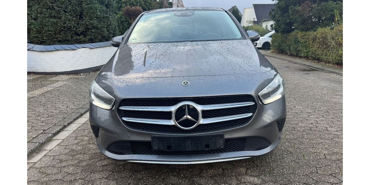 Mercedes-Benz B 220 97.500 km 23.900 &euro; Ratingen 40885