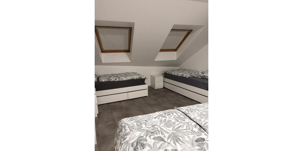 Etagenwohnung Düsseldorf - 2.5 Zimmer, 70 m&sup2;, 1.650&euro; | Angebot:26045515