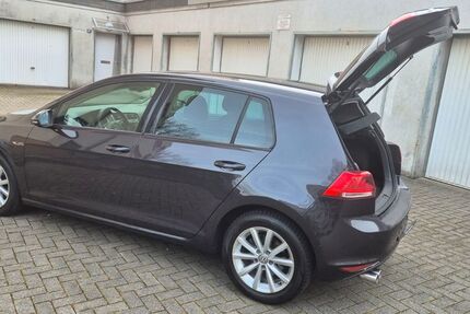 VW Golf 153.900 km 10.900 &euro; Köln 51061