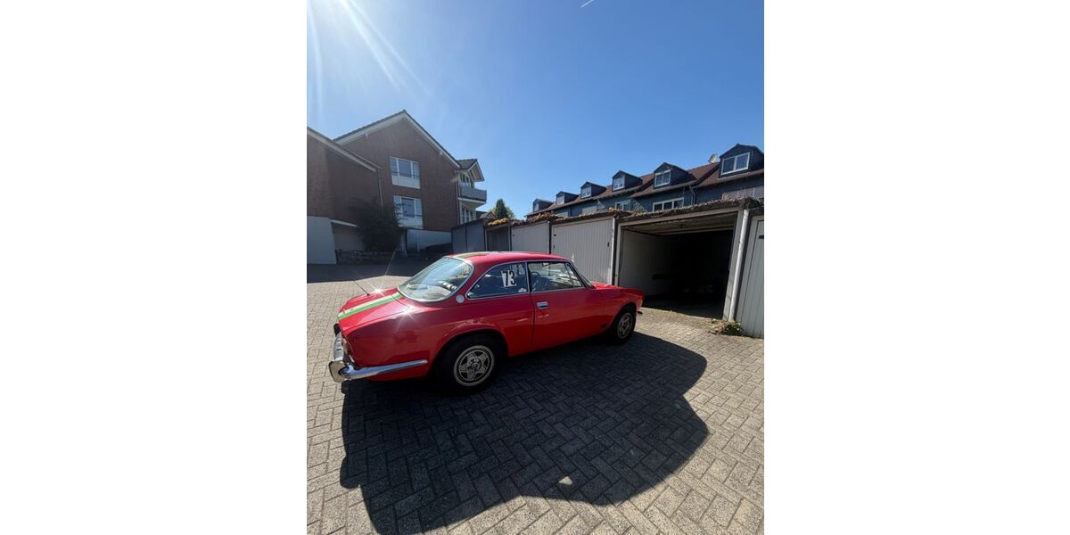 Alfa Romeo GTV 83.000 km 40.990 &euro; Düsseldorf 40627