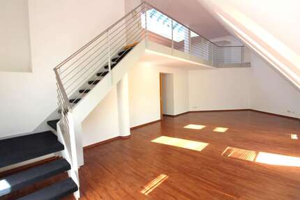 Wohnung Düsseldorf Altstadt - 3 Zimmer, 137 m&sup2;, 1.510&euro; | Angebot:24774637