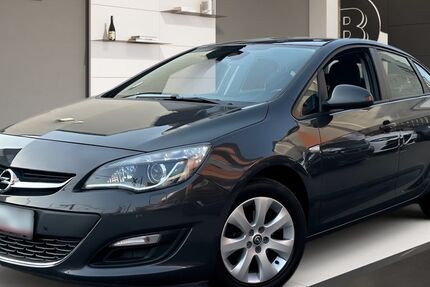 Opel Astra 118.000 km 9.888 &euro; Köln 51069