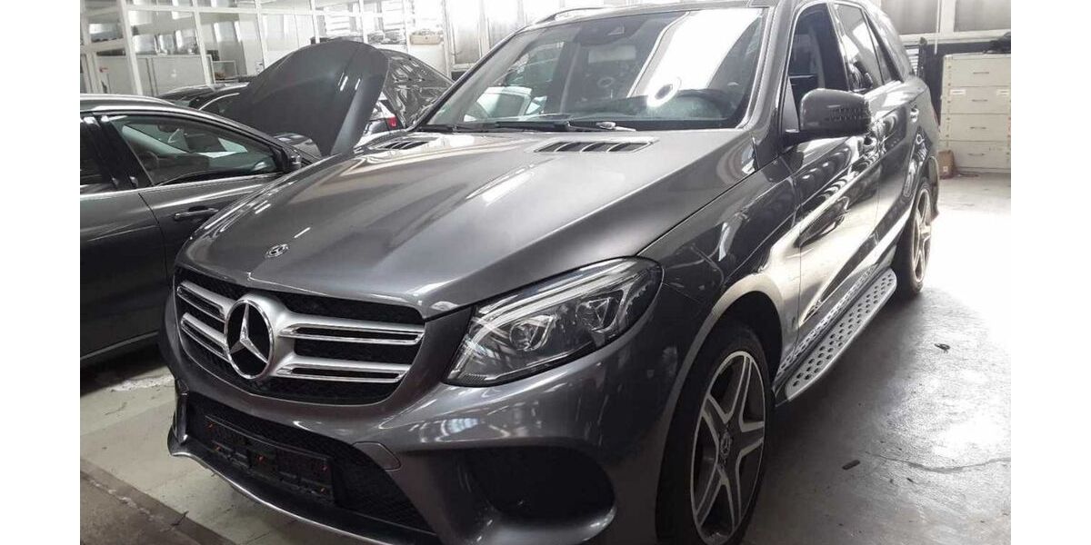 Mercedes-Benz GLE 350 221.780 km 24.980 &euro; Düsseldorf 40597