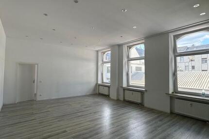 Wohnung Wuppertal Unterbarmen - 2 Zimmer, 77 m&sup2;, 620&euro; | Angebot:25933369