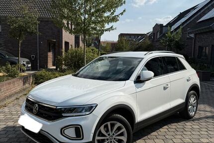 VW T-Roc 61.434 km 17.300 &euro; Leichlingen 42799