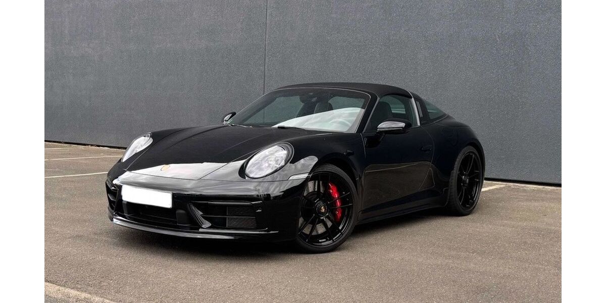 Porsche 992 9.500 km 174.999 &euro; Köln 50858