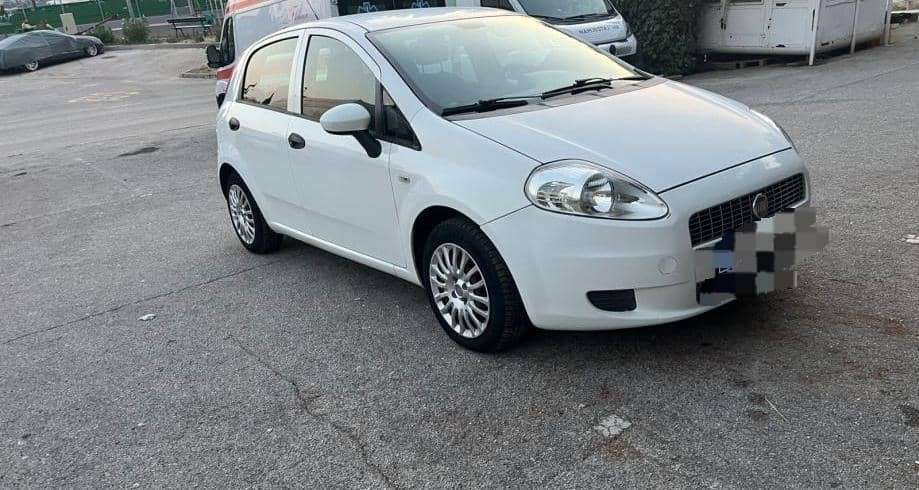 Fiat Grande Punto 225.000 km 2.300 &euro; Raderberg (Köln) 50968