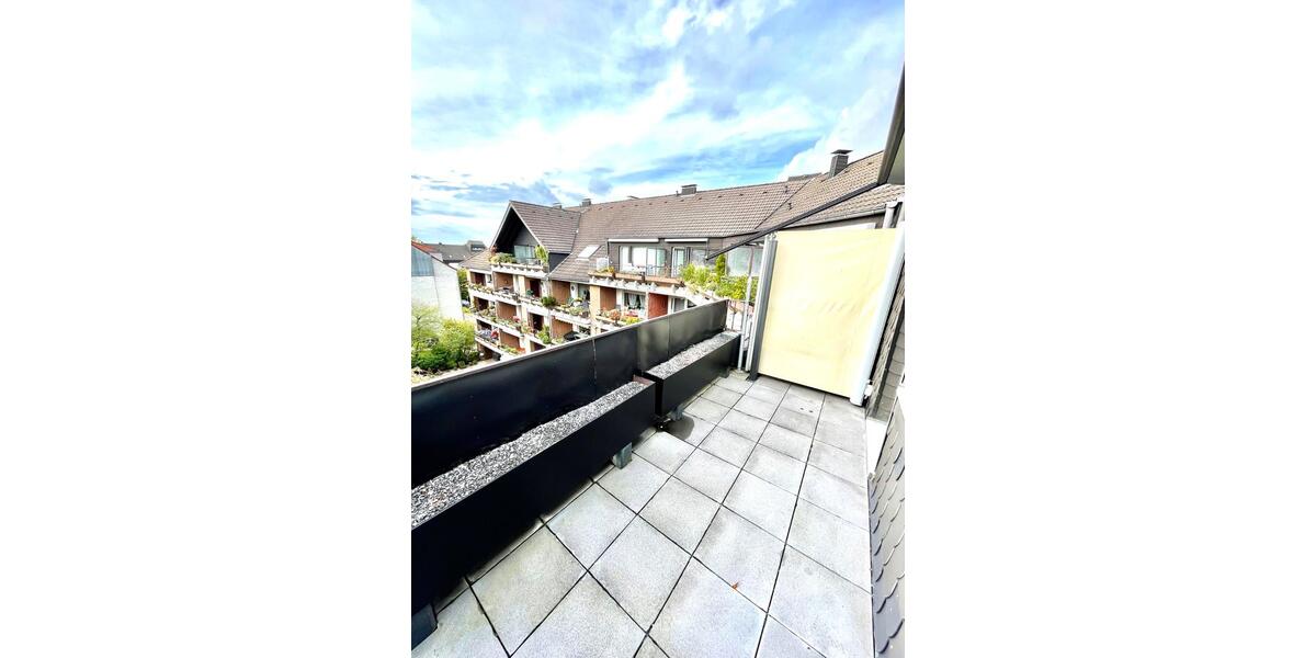 Dachgeschoßwohnung Solingen Burg - 3 Zimmer, 80 m&sup2;, 899&euro; | Angebot:25831726