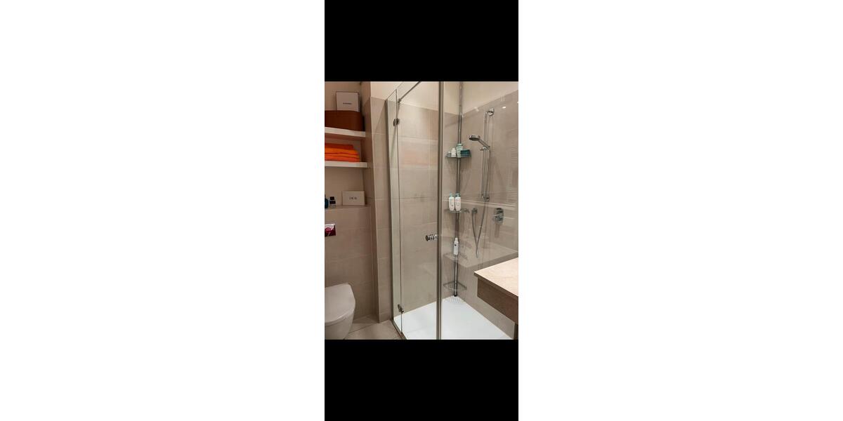 Etagenwohnung Düsseldorf Heerdt - 2 Zimmer, 65 m&sup2;, 620.000&euro; | Angebot:27096074