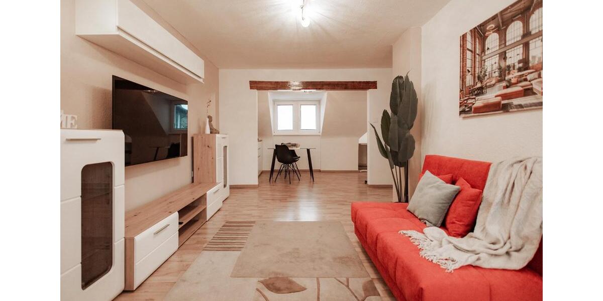 Dachgeschoßwohnung Neuss Augustinusviertel - 2.5 Zimmer, 67 m&sup2;, 1.150&euro; | Angebot:25968665