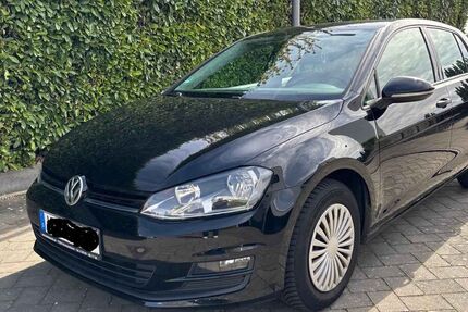 VW Golf 81.840 km 9.990 &euro; Köln 50859