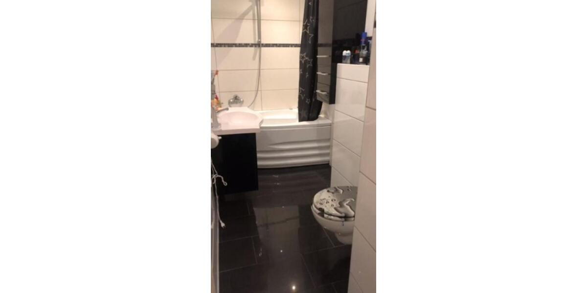 Etagenwohnung Velbert Langenberg - 3 Zimmer, 72 m&sup2;, 750&euro; | Angebot:25221200