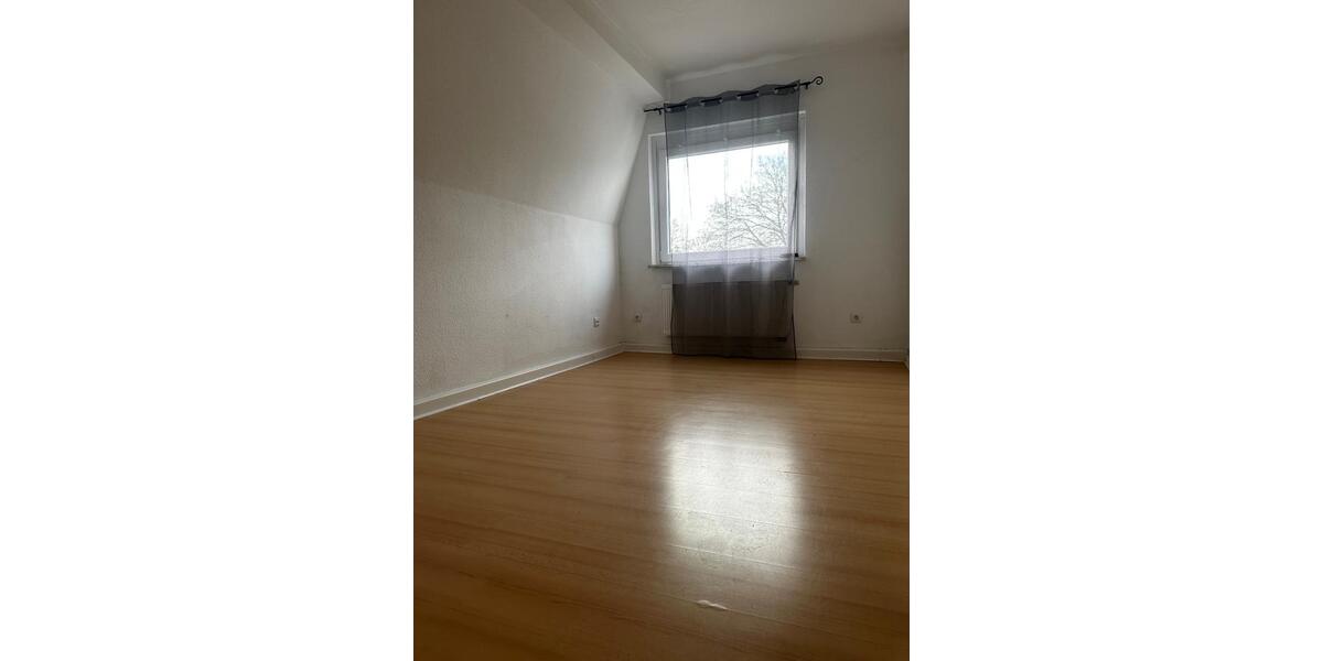 Etagenwohnung Köln Mülheim - 4 Zimmer, 83 m&sup2;, 1.150&euro; | Angebot:25840809