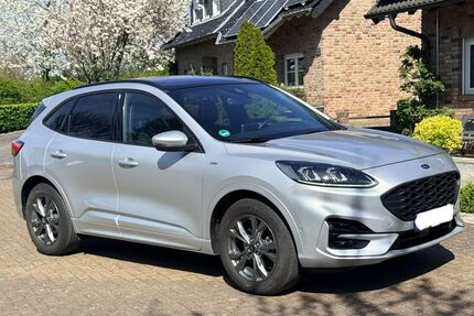 Ford Kuga 93.500 km 21.500 &euro; Köln 50769