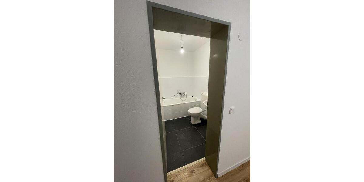 Etagenwohnung Wuppertal Gemarkung Nächstebreck - 2.5 Zimmer, 64 m&sup2;, 550&euro; | Angebot:25857618