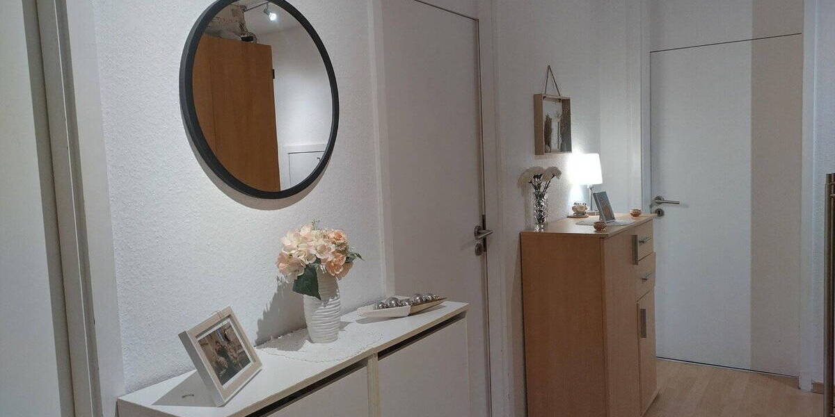 Etagenwohnung Köln Junkersdorf - 3 Zimmer, 91 m&sup2;, 339.000&euro; | Angebot:25957483