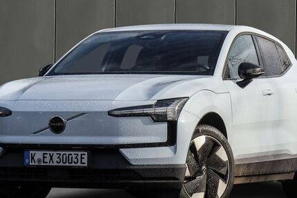 Volvo EX30 2.500 km 38.330 &euro; Köln 50968