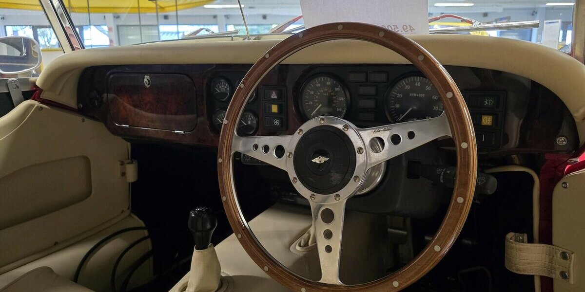 Morgan Plus 8 17.227 km 54.900 &euro; Wermelskirchen 42929