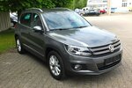 VW Tiguan LIFE NAVI AHK PARKPILOT SHZ BLUETOOTH 124.710 km 11.904 &euro; Köln 50858