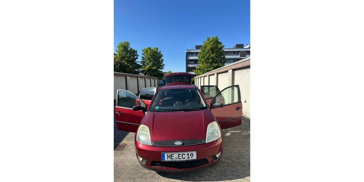 Ford Fiesta 230.000 km 1.100 &euro; Langenfeld 40764