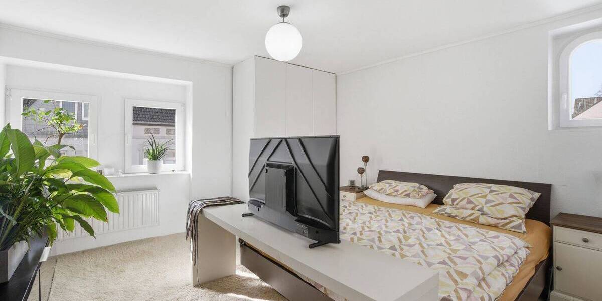 Mehrfamilienhaus, Wohnhaus Solingen Solingen-Mitte - 6 Zimmer, 156 m&sup2;, 449.000&euro; | Angebot:26176330