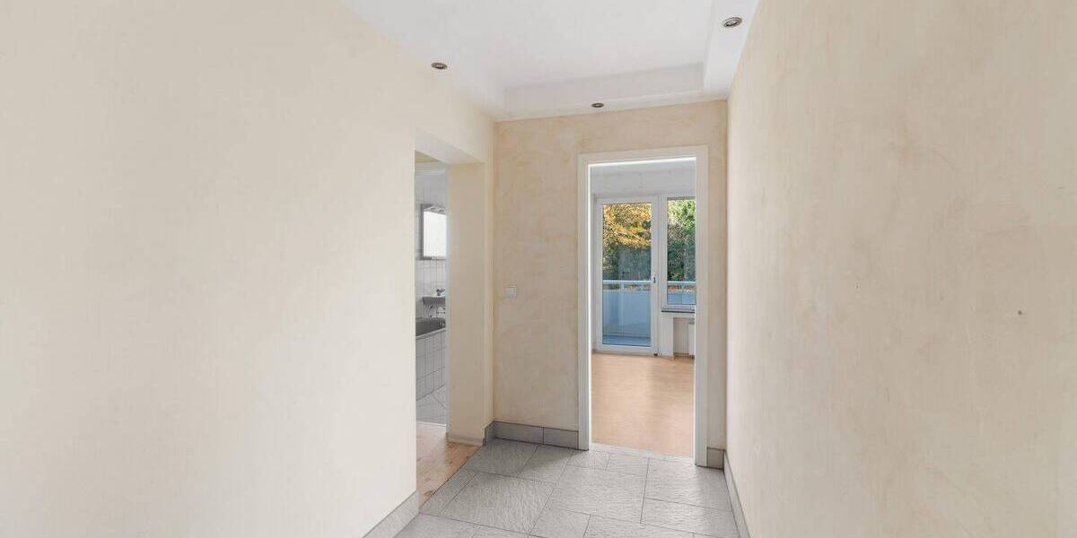 Etagenwohnung Düsseldorf Bilk - 4 Zimmer, 128 m&sup2;, 495.000&euro; | Angebot:25686849