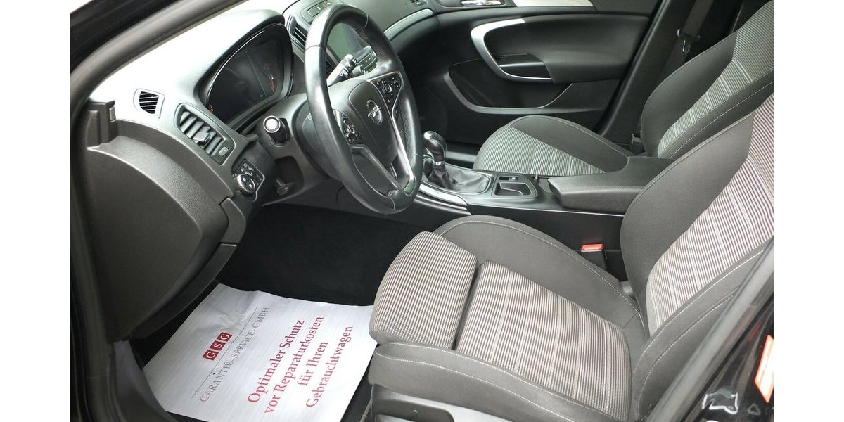 Opel Insignia EDITION NAVI PARKPILOT/KAMERA 17 Zoll LMF 96.093 km 9.750 &euro; Köln 50858