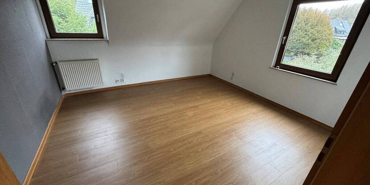 Einfamilienhaus Odenthal - 5 Zimmer, 142 m&sup2;, 420.000&euro; | Angebot:25957574