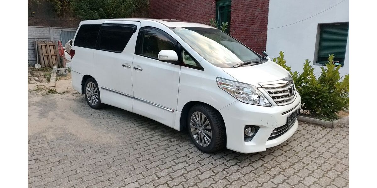 Toyota Alphard 103.000 km 9.490 &euro; Mülheim 45472