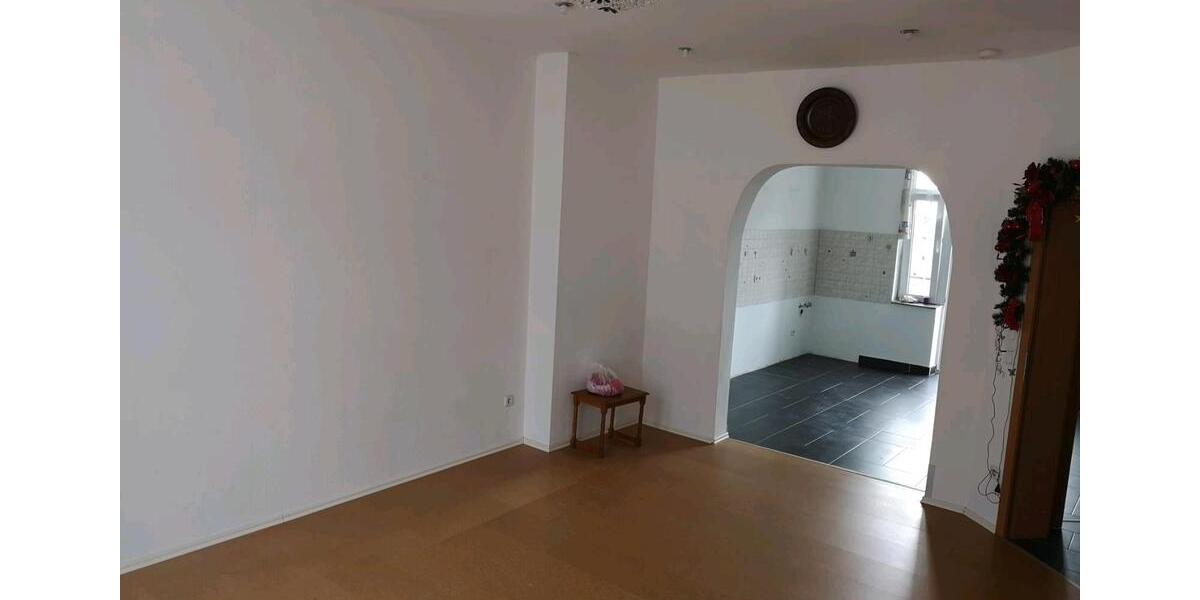 Etagenwohnung Solingen Burg - 4 Zimmer, 110 m&sup2;, 930&euro; | Angebot:24640570