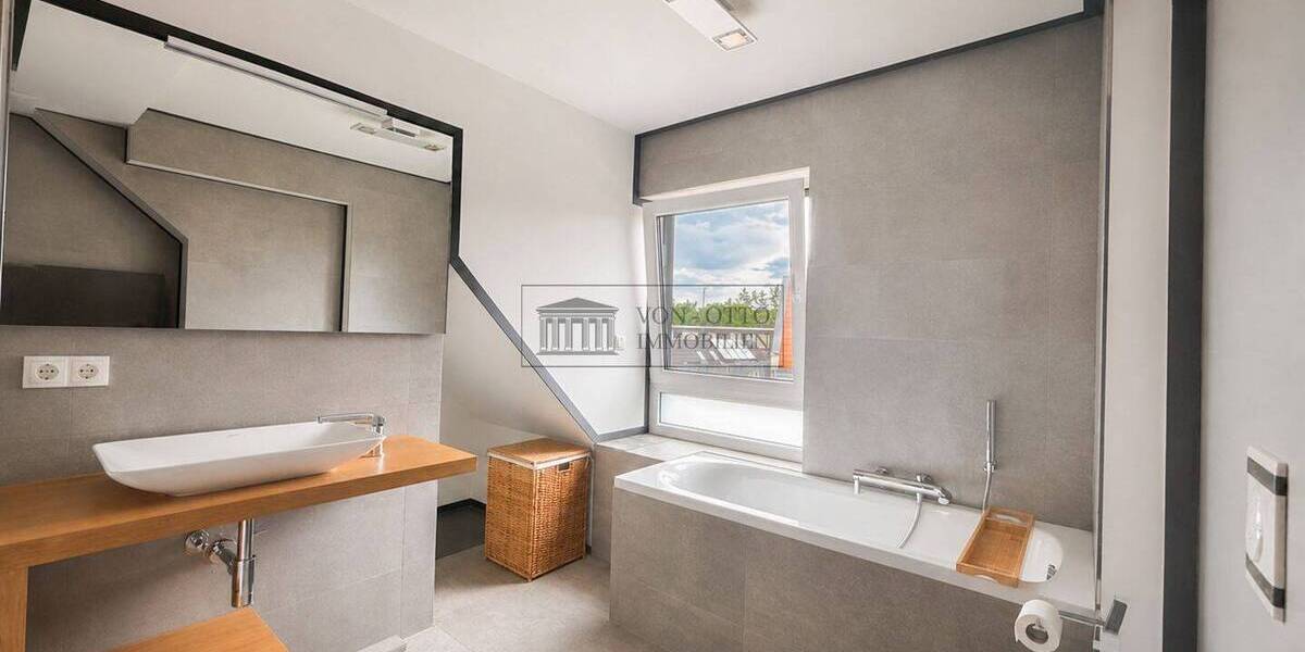 Etagenwohnung Köln Niehl - 3 Zimmer, 66 m&sup2;, 496.000&euro; | Angebot:26805982