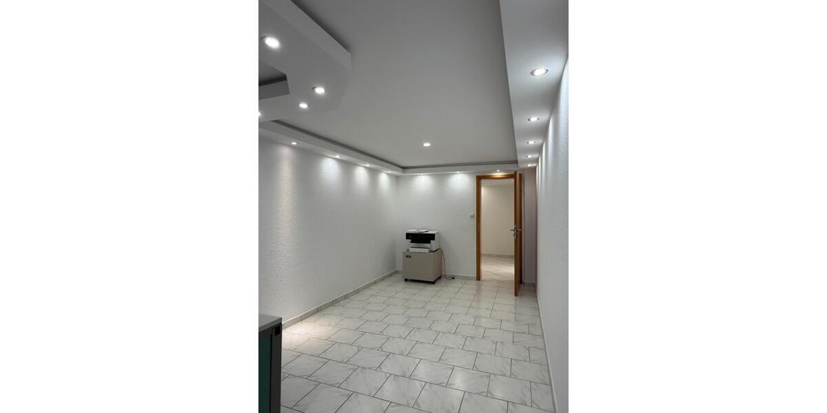 Etagenwohnung Köln Kalk - 3 Zimmer, 81 m&sup2;, 1.200&euro; | Angebot:26042235