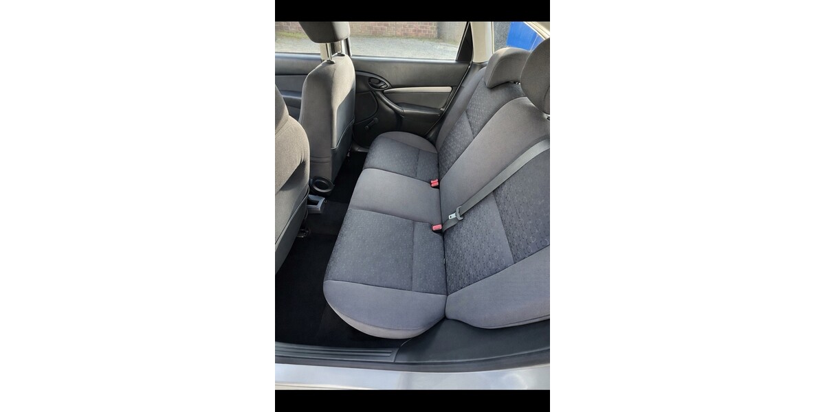 Ford Focus 142.000 km 2.650 &euro; Düsseldorf 40213