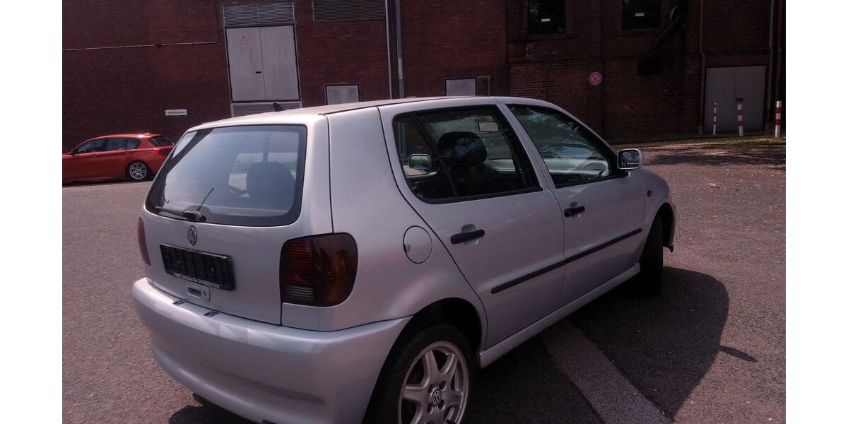 VW Polo 34.000 km 1.950 &euro; Leverkusen 51370
