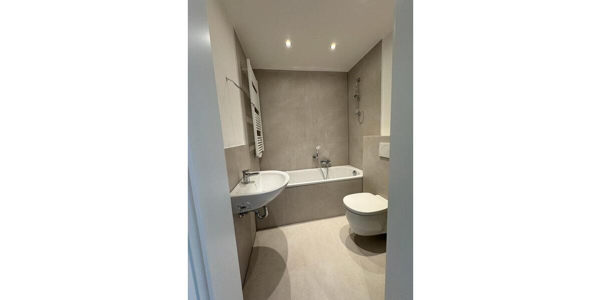 Etagenwohnung Köln Nippes - 3 Zimmer, 60 m&sup2;, 950&euro; | Angebot:25030621