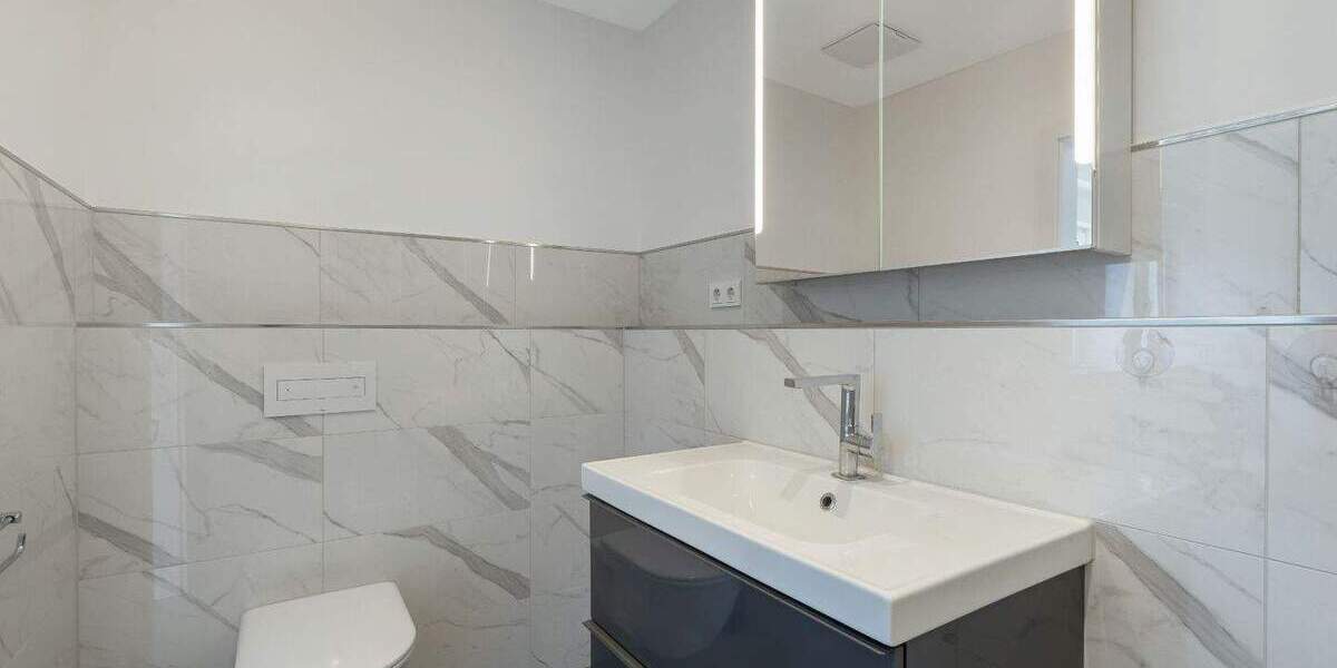 Einfamilienhaus Düsseldorf Lörick - 9 Zimmer, 178 m&sup2;, 1.200.000&euro; | Angebot:25799861