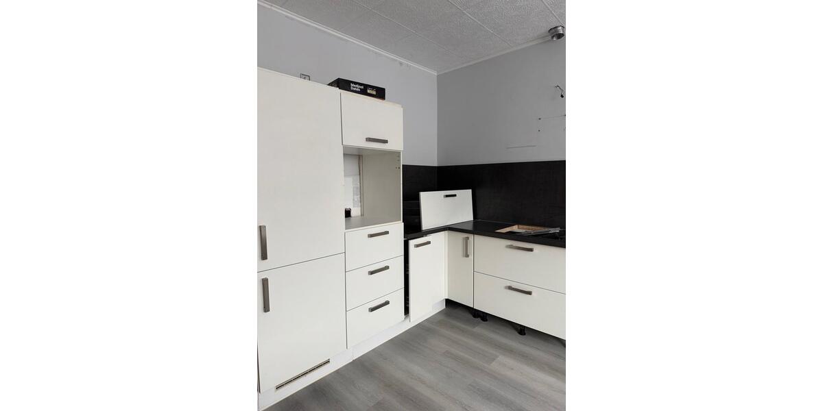 Etagenwohnung Wuppertal Gemarkung Vohwinkel - 3 Zimmer, 120 m&sup2;, 900&euro; | Angebot:25751635