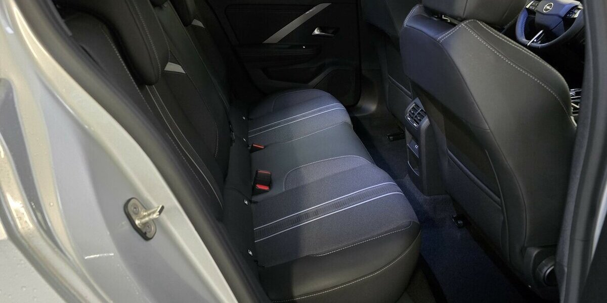 Opel Astra GS 48V Automatik|HUD|Navi|Matrix|360 4.876 km 29.950 &euro; Wermelskirchen 42929