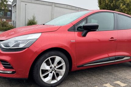 Renault Clio 41.596 km 8.750 &euro; Köln 51107