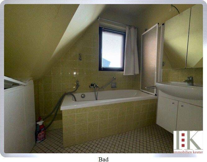 Mehrfamilienhaus, Wohnhaus Neuss Reuschenberg - 7 Zimmer, 158 m&sup2;, 469.000&euro; | Angebot:26835576
