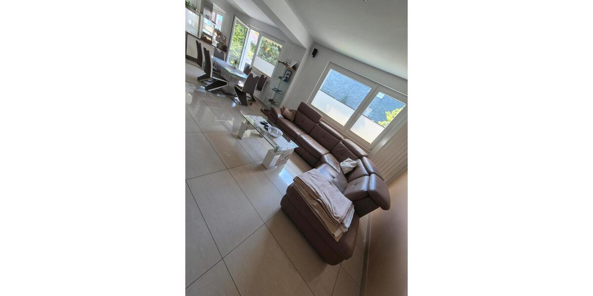 Etagenwohnung Wuppertal Gemarkung Langerfeld - 4 Zimmer, 135 m&sup2;, 270.000&euro; | Angebot:26323377