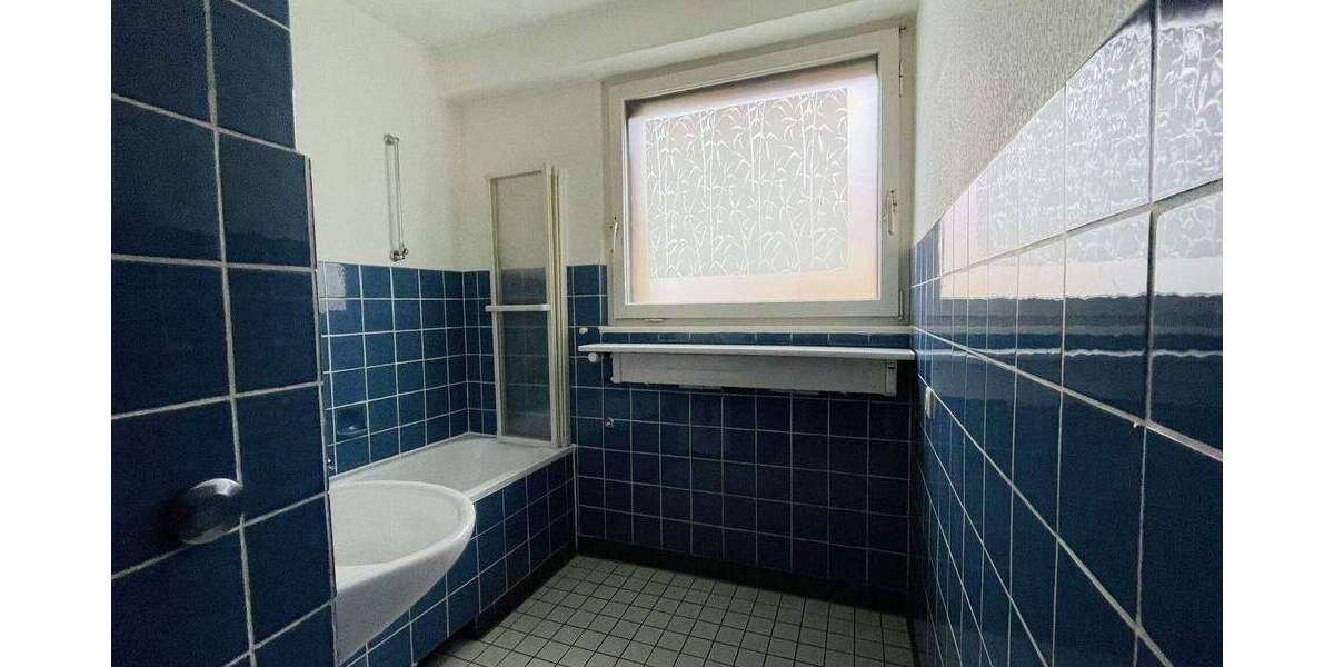 Etagenwohnung Düsseldorf Eller - 3 Zimmer, 90 m&sup2;, 329.000&euro; | Angebot:25738217